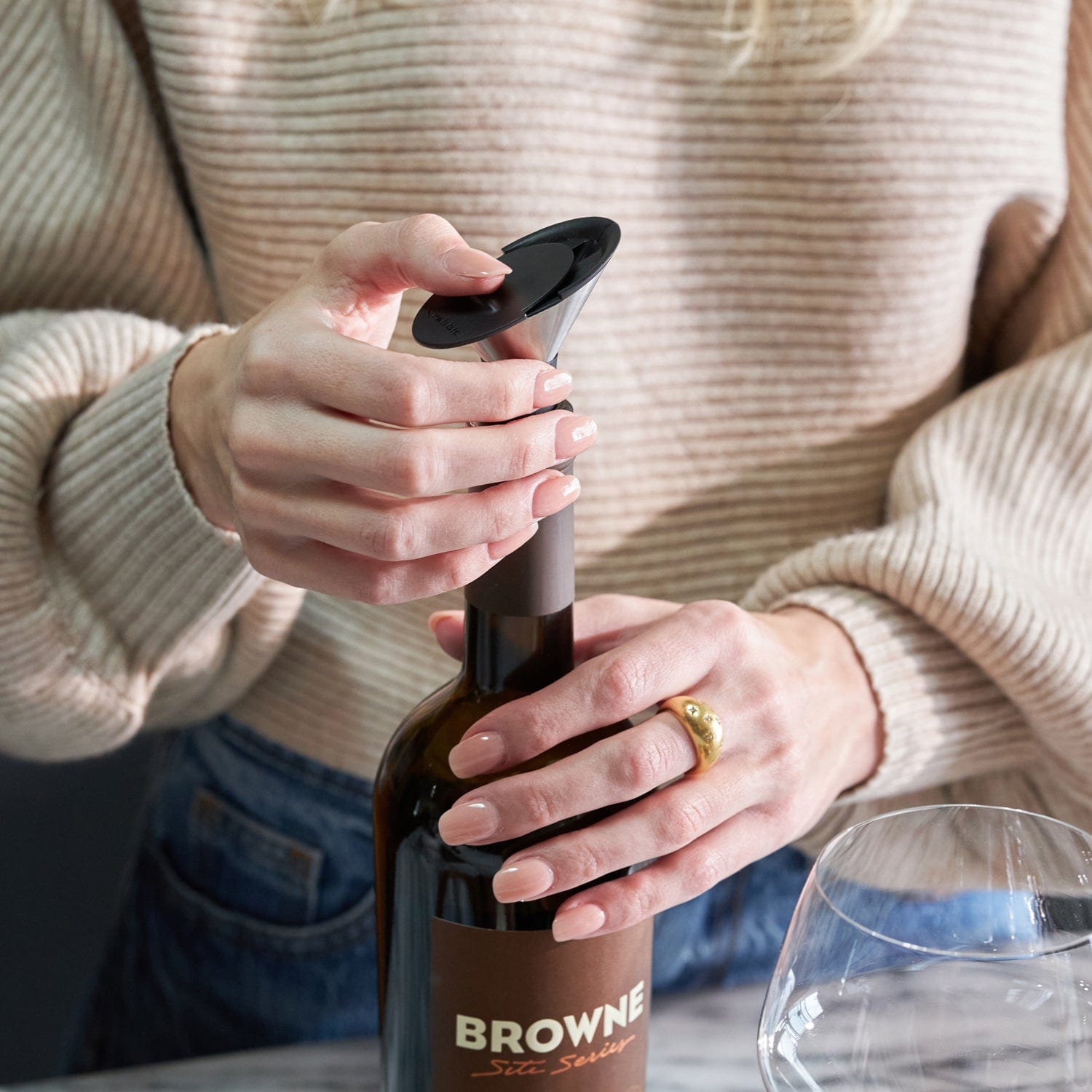 Sliding Wine Pourer & Stopper